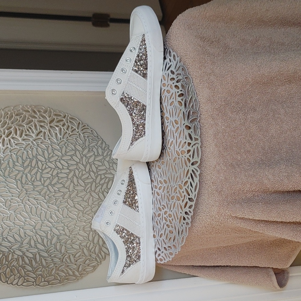 Jellypop Women's Glitter Canvas Sneakers - Picture 3 of 6